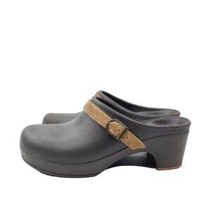 Crocs Women's Black Sarah Closed Toe Slip-On Heeled Mule Clogs Size US 9